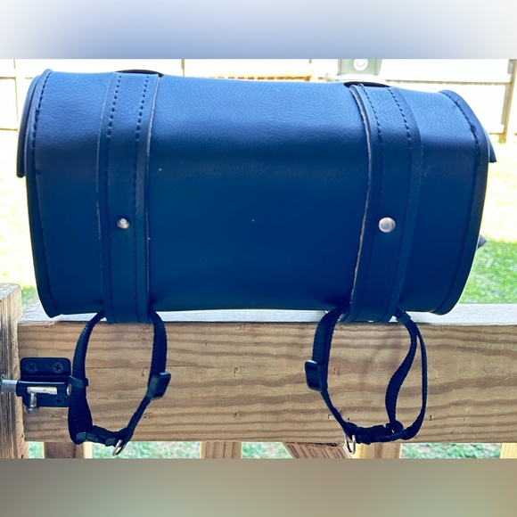 Black Studded Motorcycle Toolbag with concho. In great condition. - Picture 4 of 6